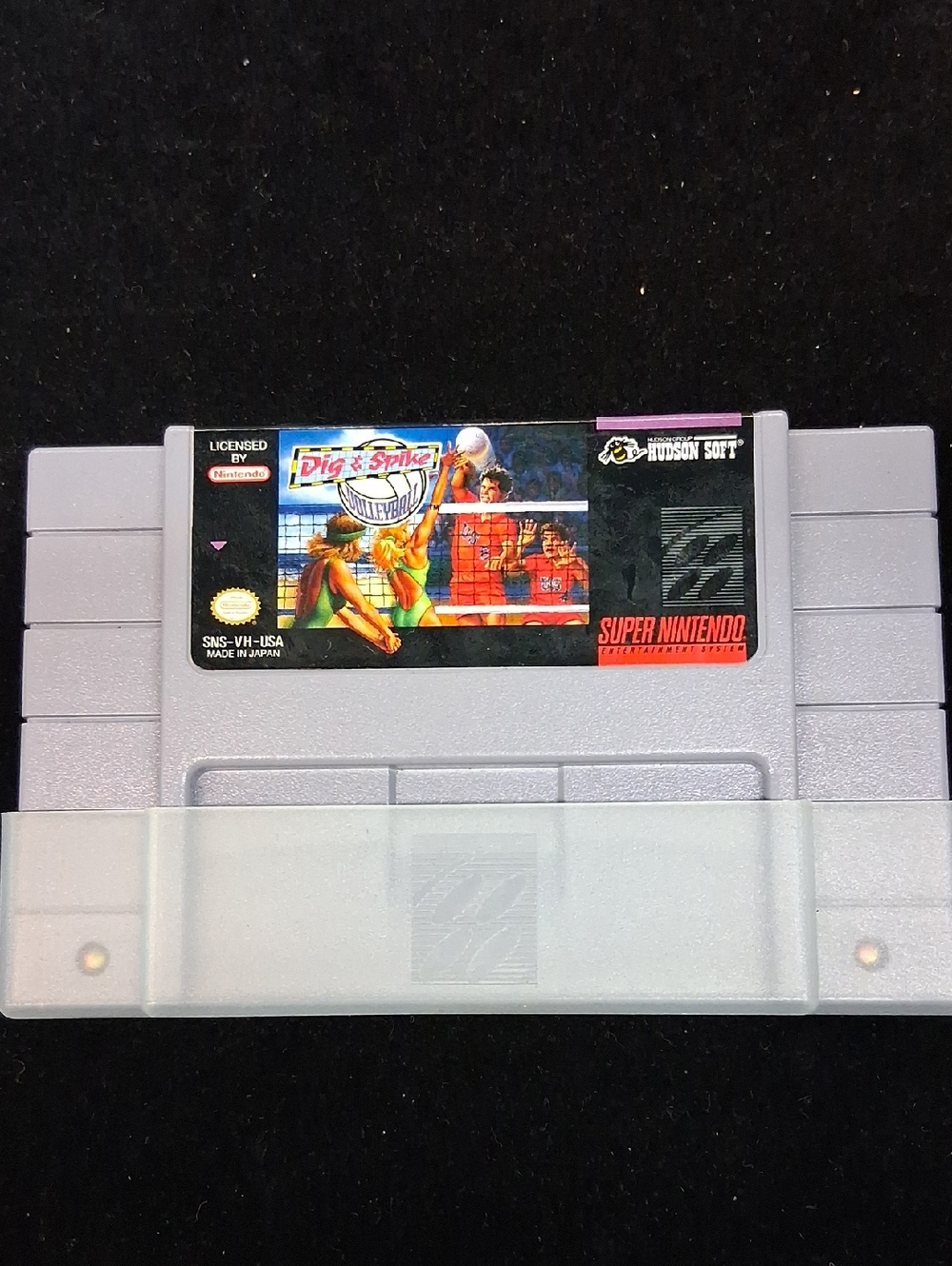 Hudson Jeans Dig & Spike SNES Game Cartridge - Light Gray